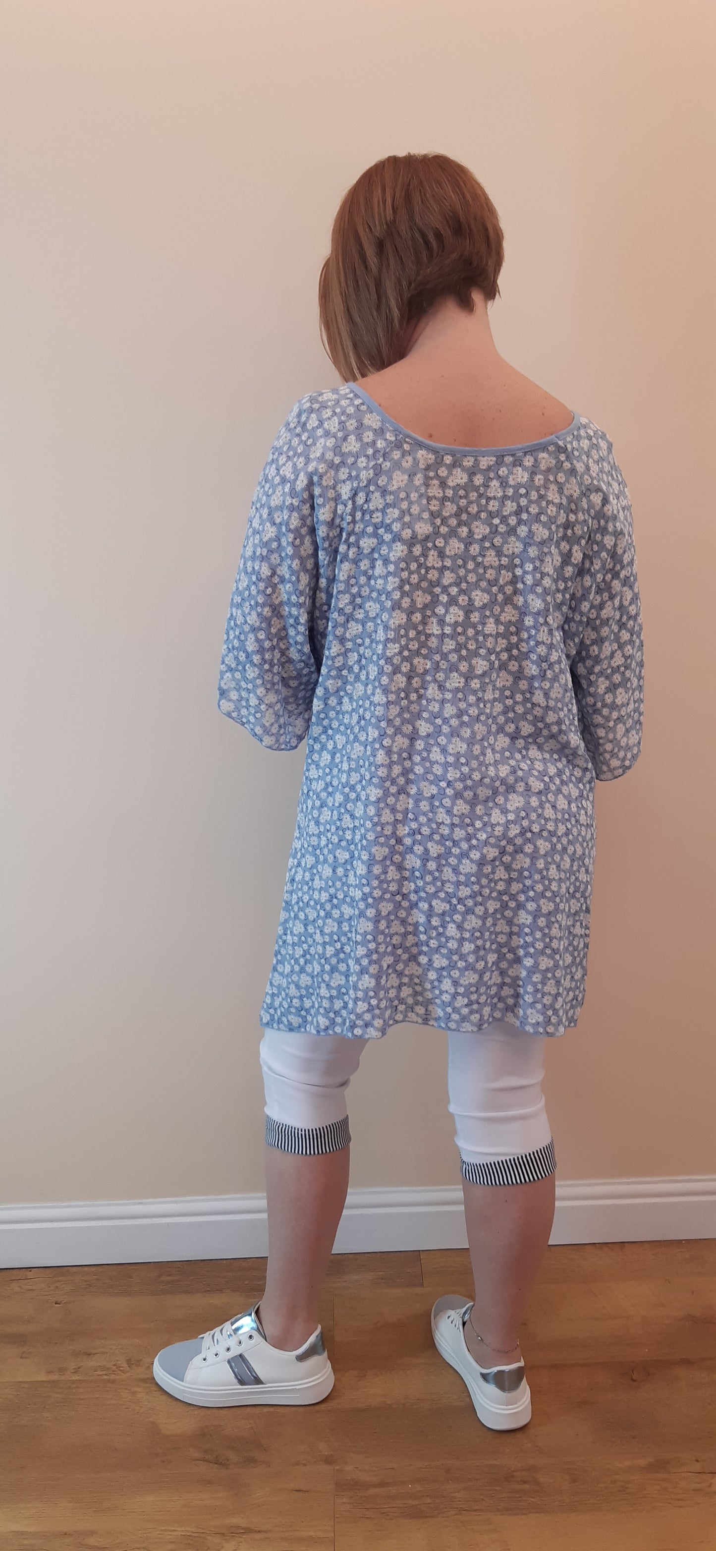 Loose Daisy Fit Top