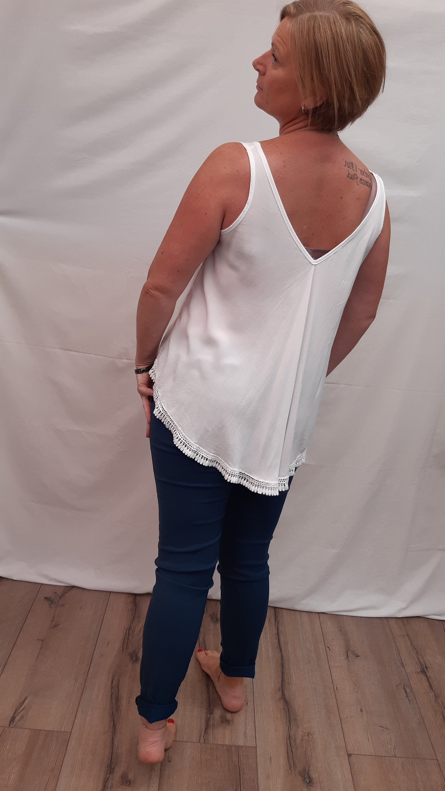 Tassel Hem V-Neck Vest