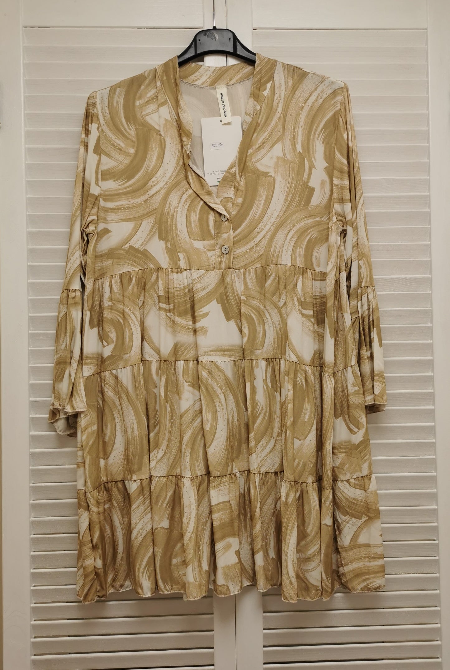 mini brush strokes notch neck blouse