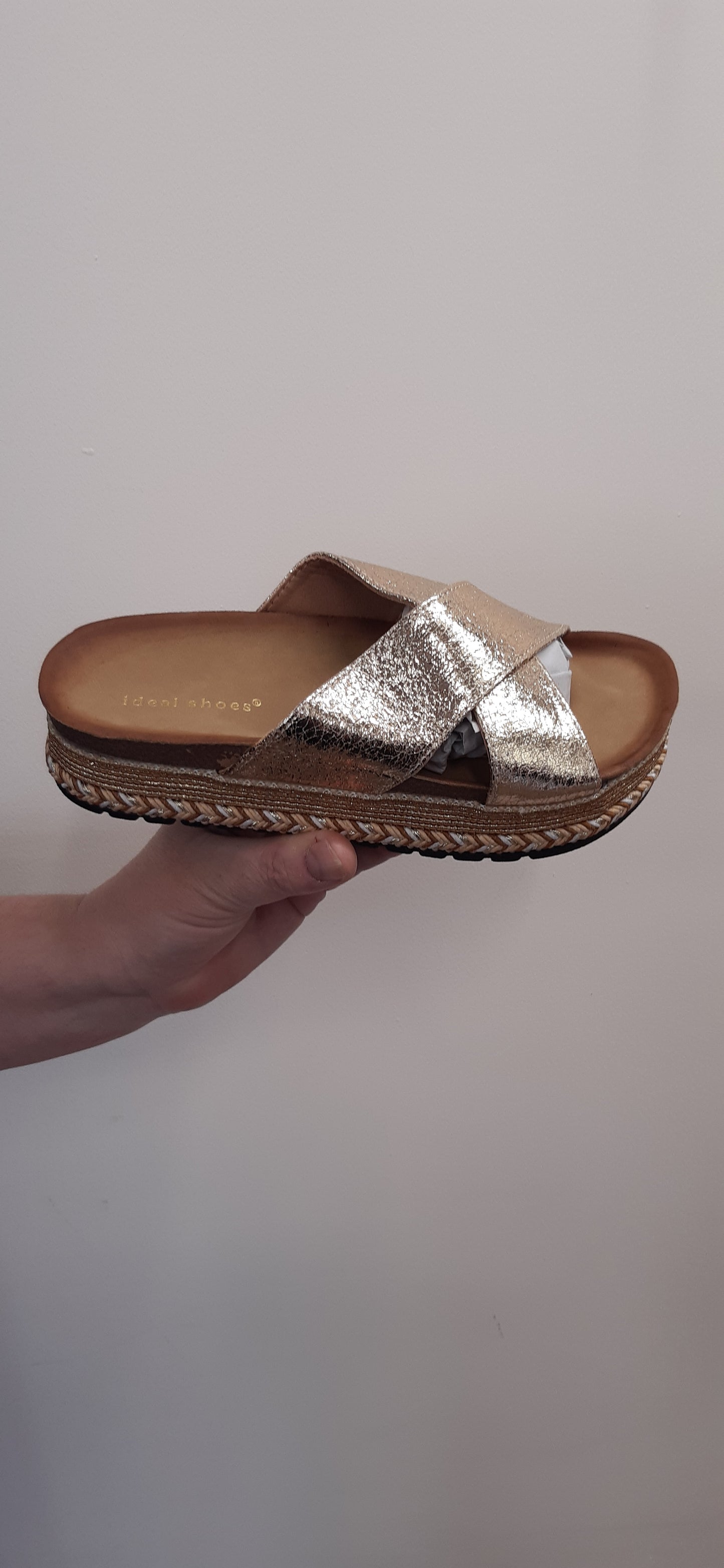Gold Flatfom Raffia Stappy Sliders