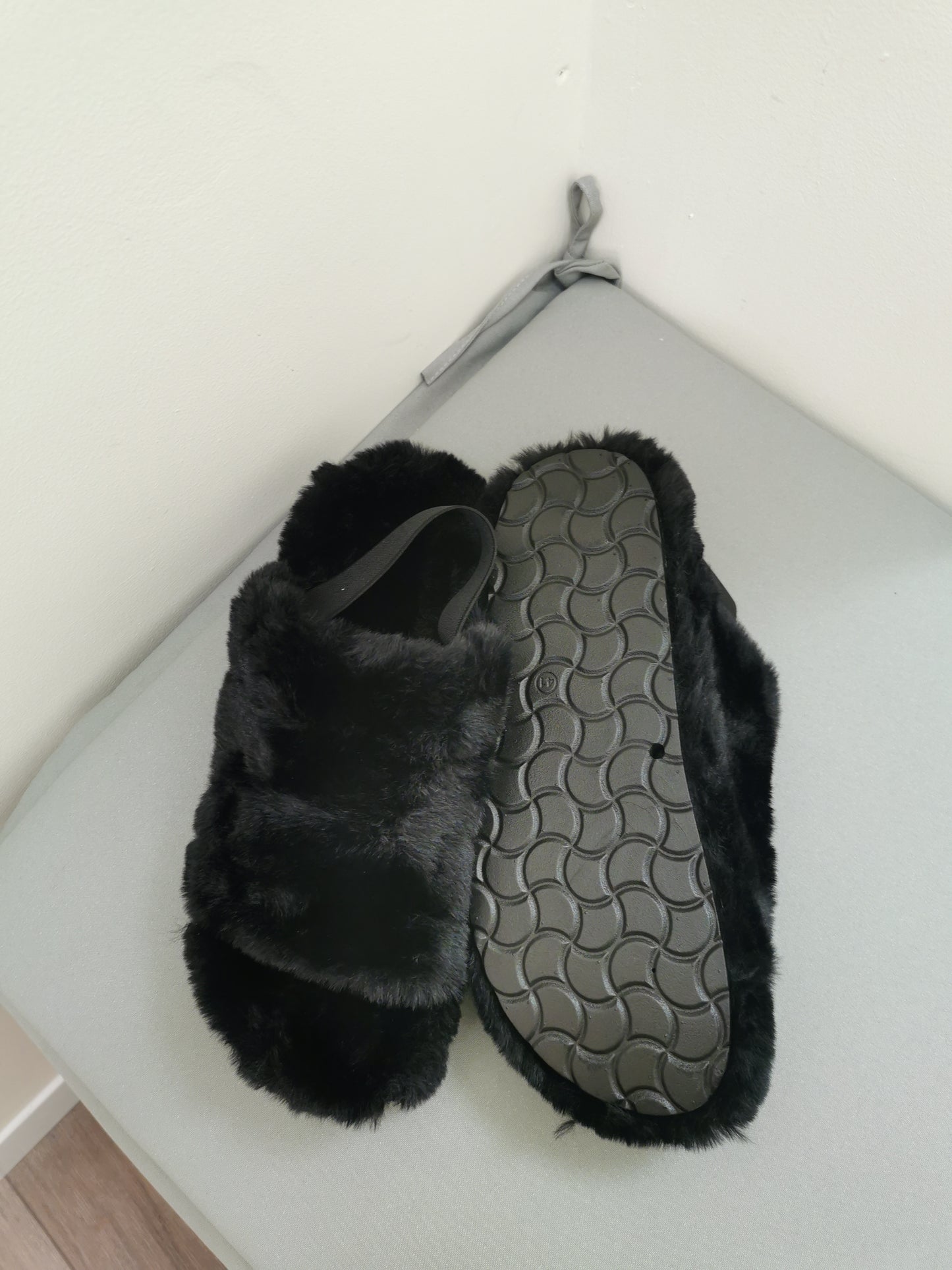 Black Faux Fur Slippers