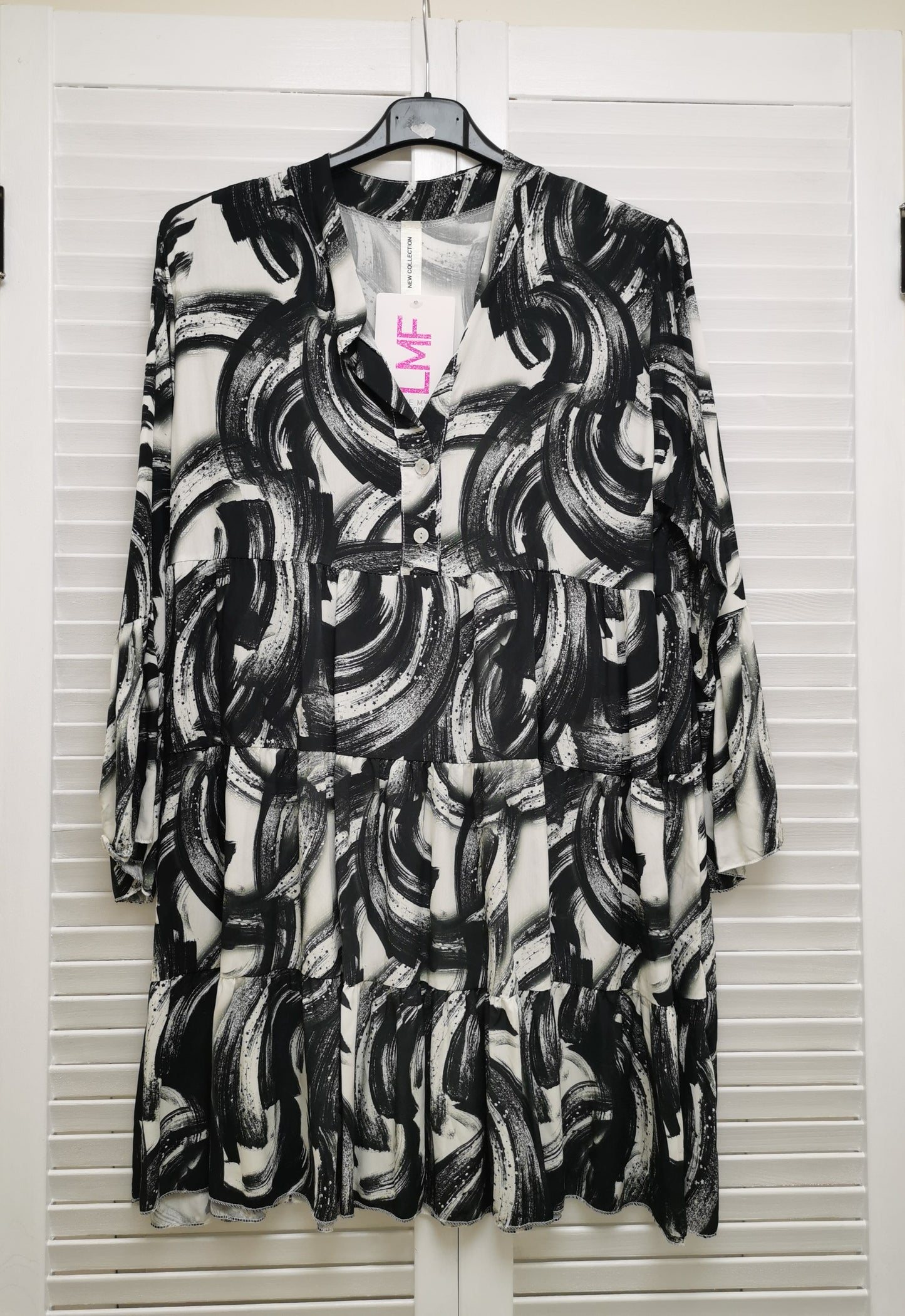 mini brush strokes notch neck blouse
