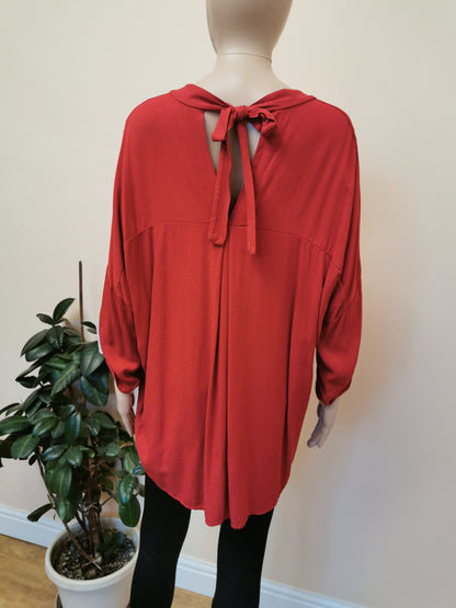 V Neck V Back Tie Red Top